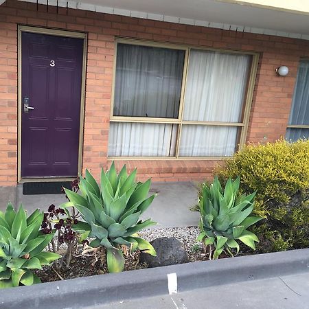 Essendon Motel Essendon North Exterior photo